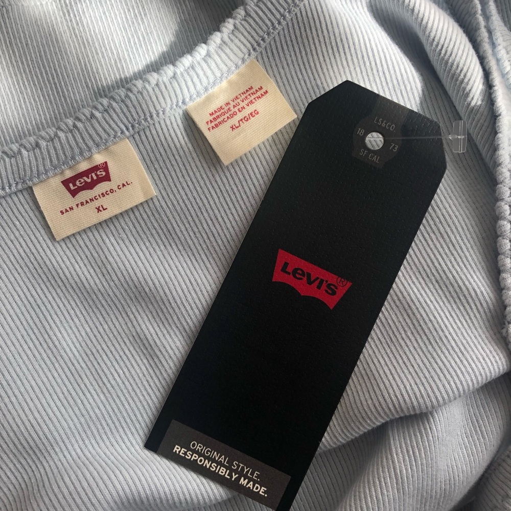 Baby Blue Ribbon Levi’s Top 🦋